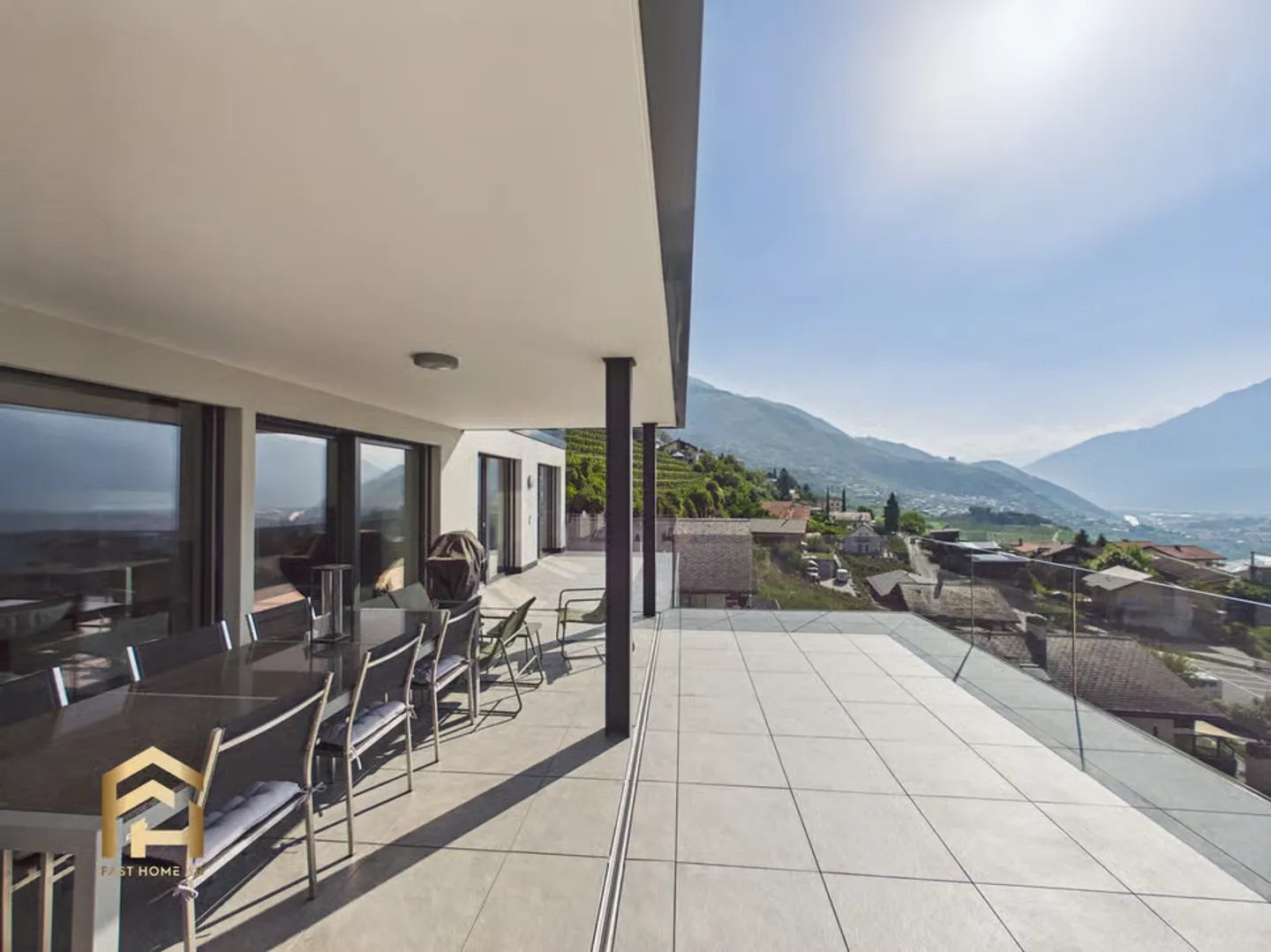 Ampio appartamento con terrazza 5.5 con vista libera sulla valle del Rodano - Foto 11 di 13
