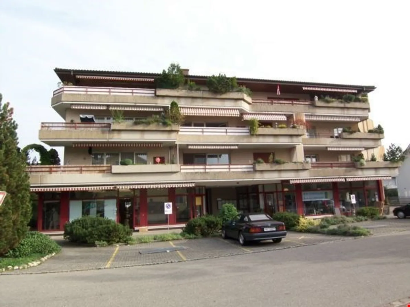 Der nächste Winter kommt bestimmt! Einstellhallenplatz zu vermieten - Foto 2 von 7