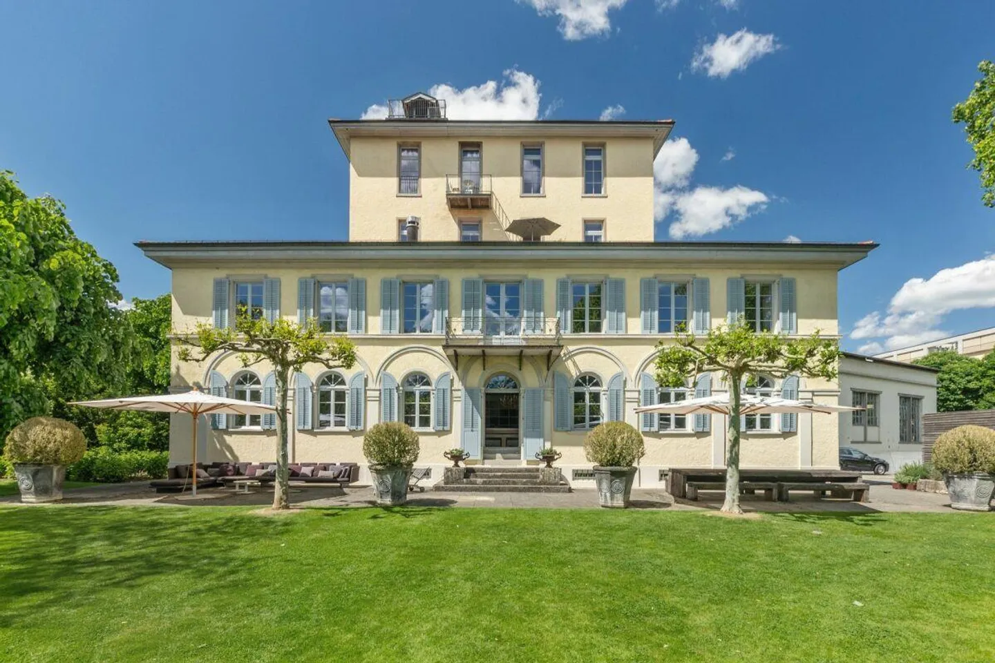 Factory Villa with Private Island on the Reuss - Photo 1 of 12