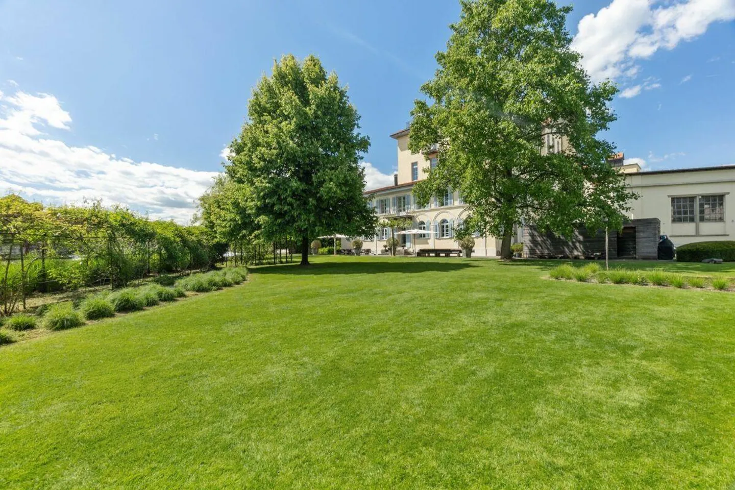 Factory Villa with Private Island on the Reuss - Photo 9 of 12