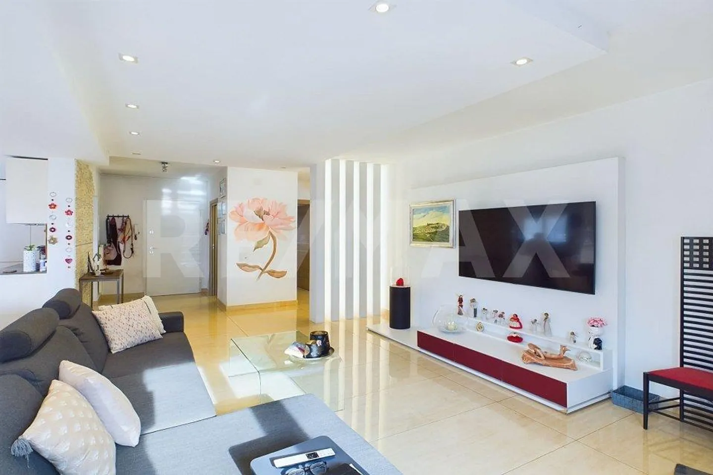 Dream apartment with panoramic terrace and cozy fireplace - Photo 7 of 13