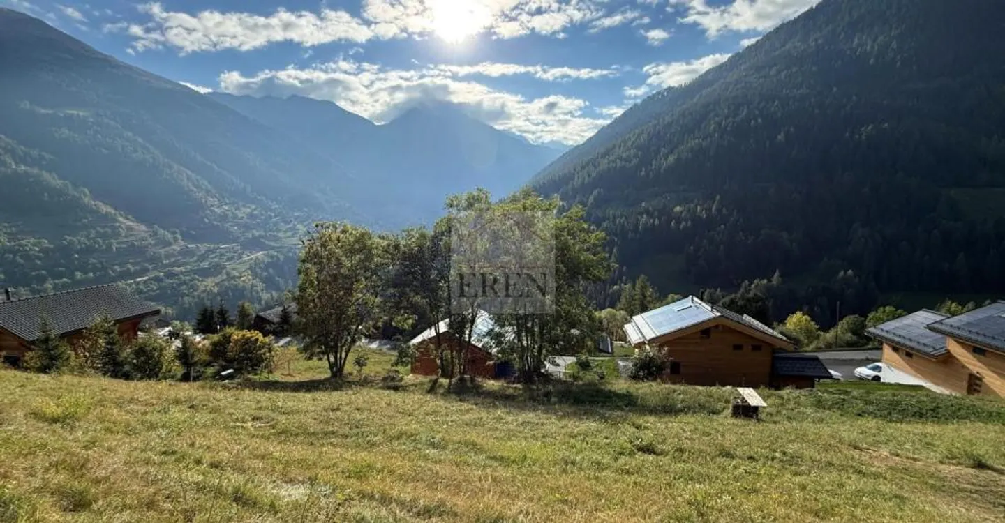 Superb building plot with mountain view and sunshine in Grimentz - Photo 1 of 7