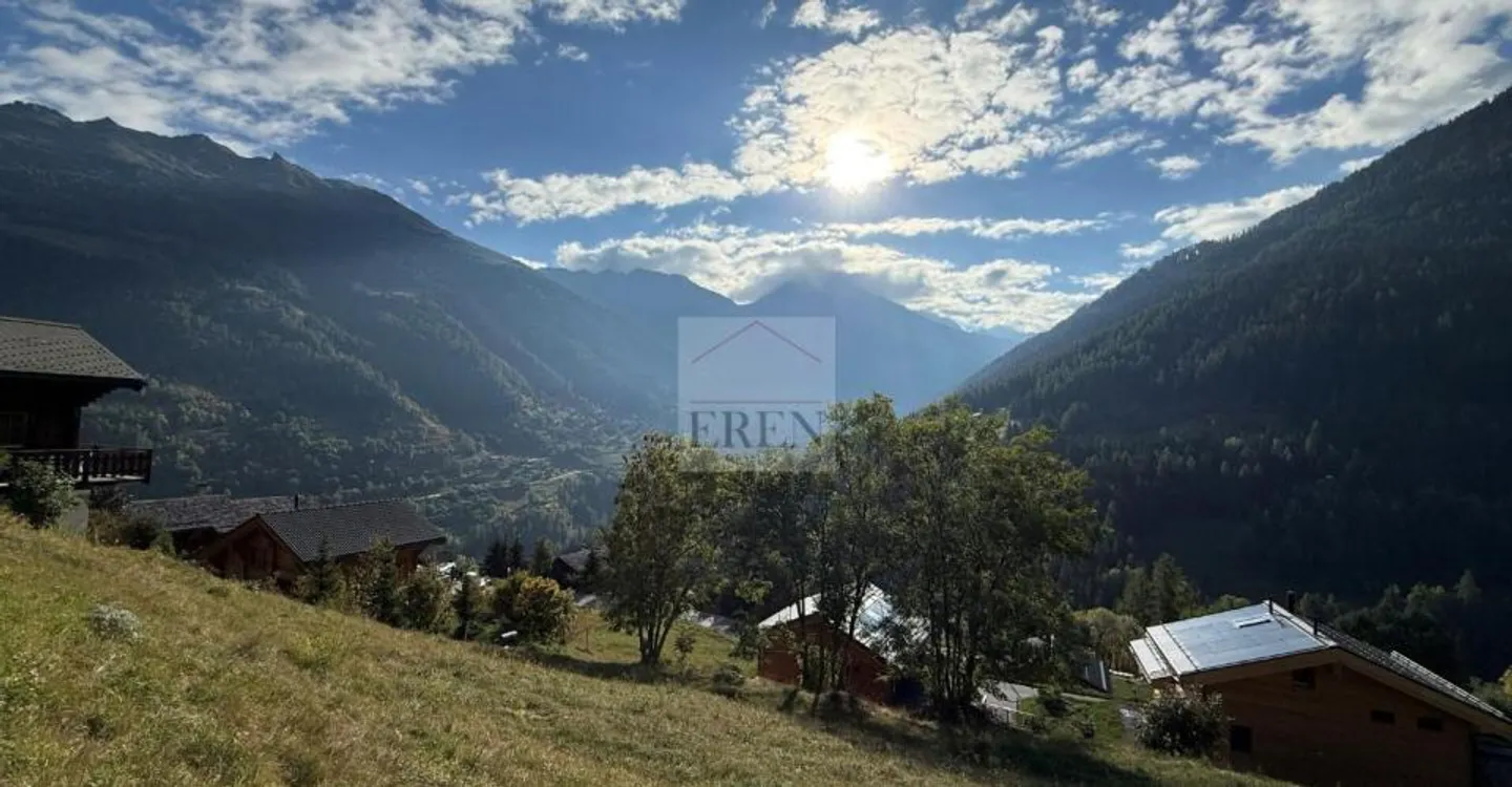 Superb building plot with mountain view and sunshine in Grimentz - Photo 2 of 7