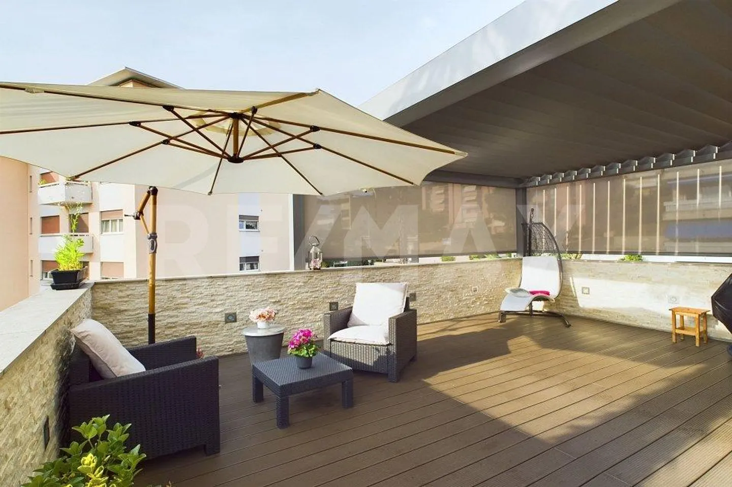 Dream apartment with panoramic terrace and cozy fireplace - Photo 3 of 13