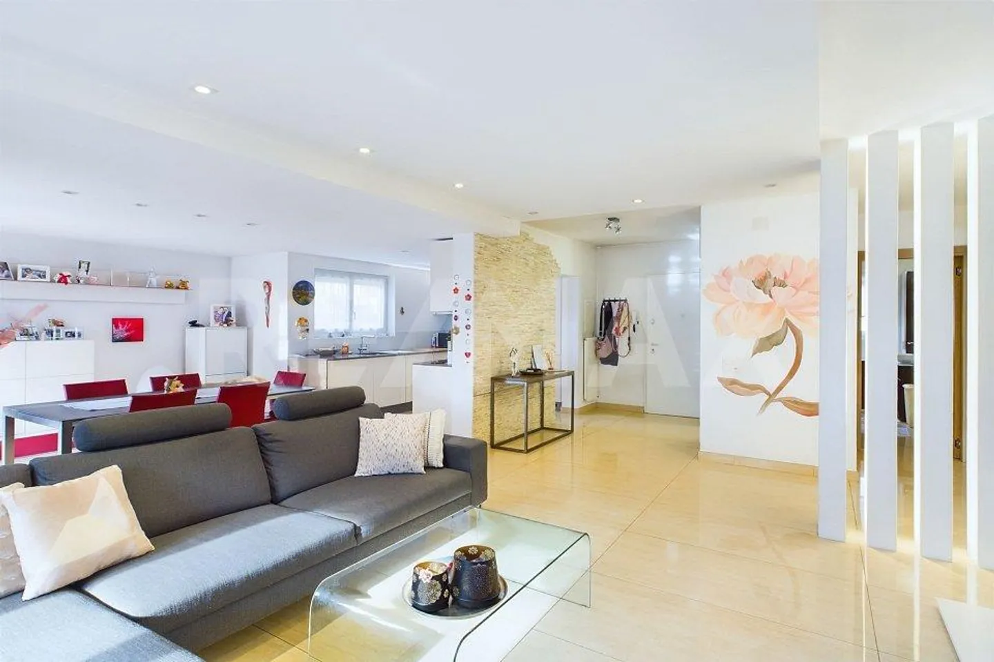 Dream apartment with panoramic terrace and cozy fireplace - Photo 10 of 13