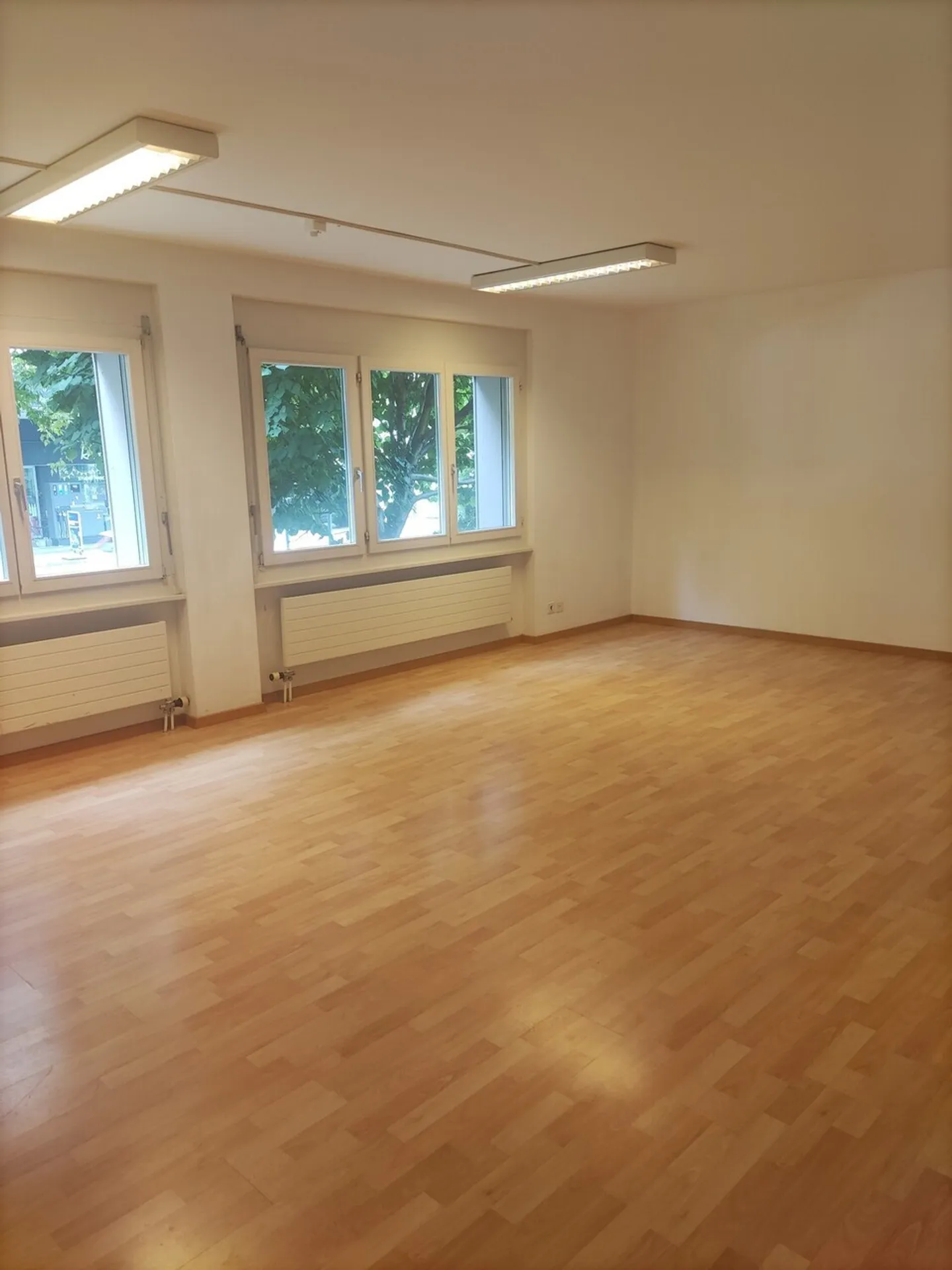 Spazio ufficio in affitto - Foto 2 di 5