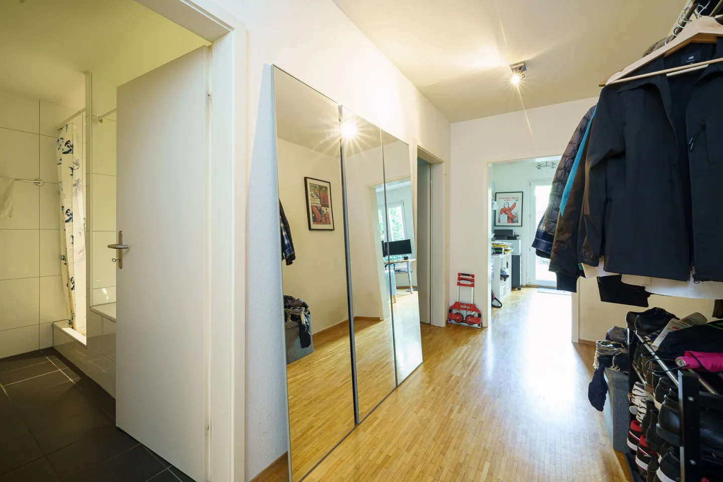 Superbe appartement avec jardin idyllique dans un quartier résidentiel prisé à Bâle - Photo 5 sur 13