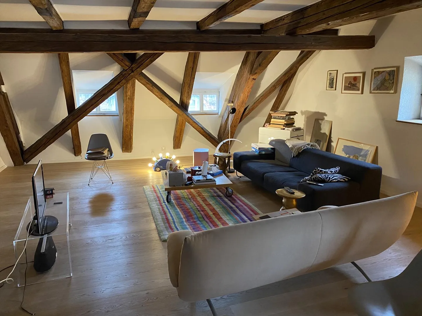 Wohngebäude - Foto 2 von 2