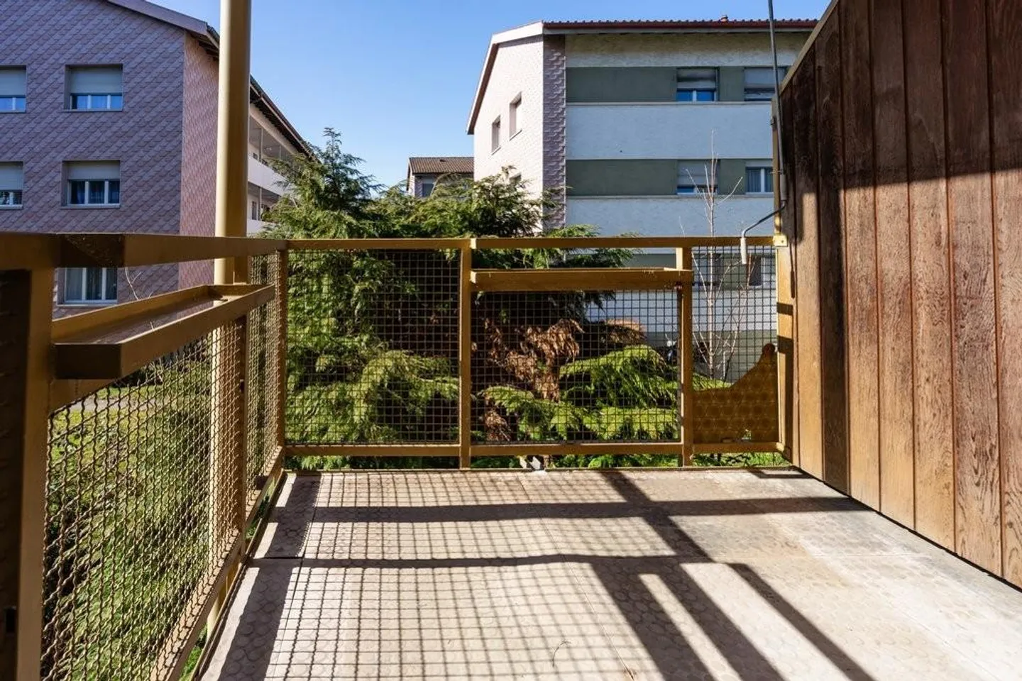 Centrally located 3 bedroom apartment for rent - Photo 5 of 5