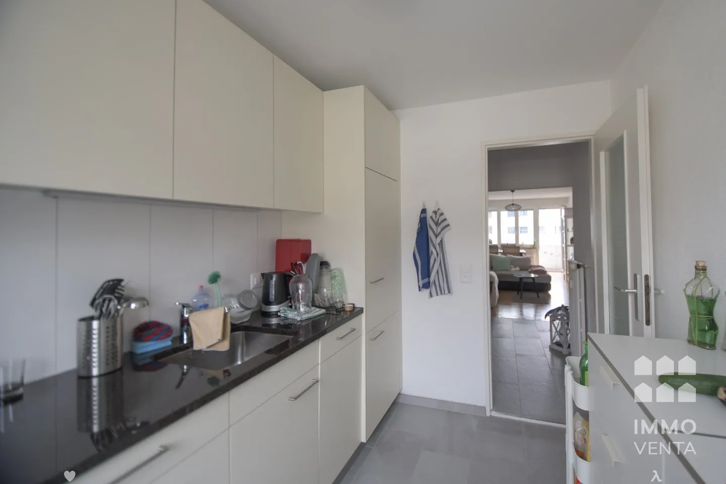 Modern 2.5-room apartment for rent in Biel/Bienne - Photo 2 of 12