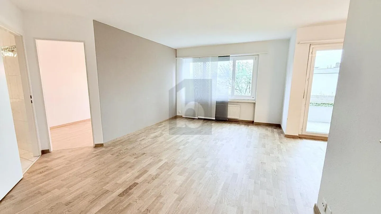 LIVING IN AN ELEVATED LOCATION IN THE MANNENBERG DISTRICT - Photo 4 of 6
