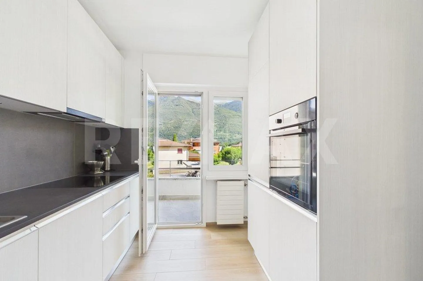 3 ½ Zimmer Wohnung - komplett renoviert - Foto 5 von 13