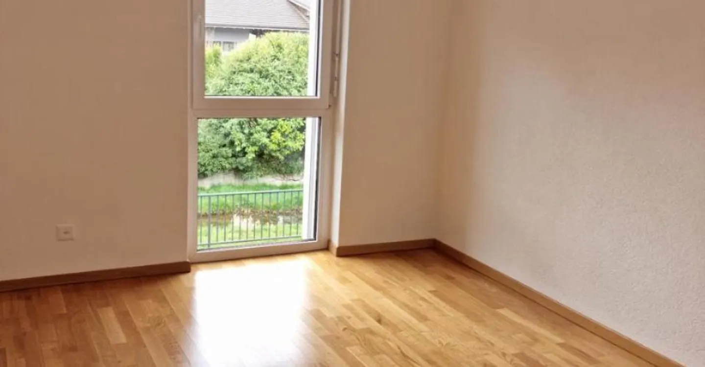 Spacious 4.5 Room Apartment - Photo 6 of 13