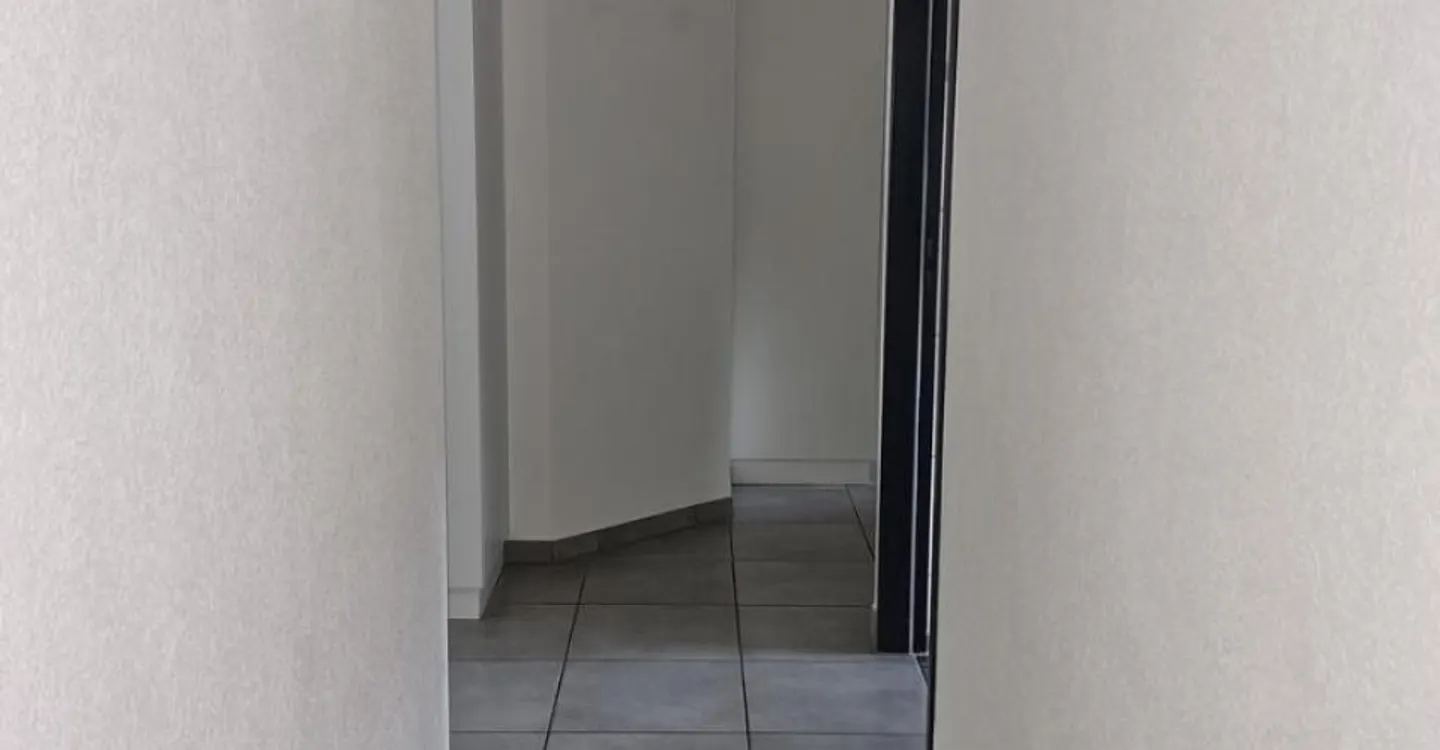 Spacious 4.5 Room Apartment - Photo 9 of 13