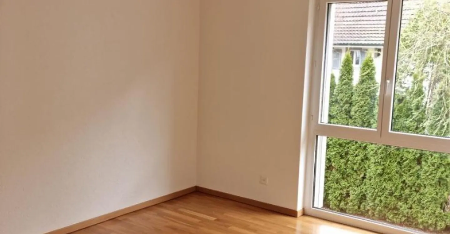 Spacious 4.5 Room Apartment - Photo 8 of 13