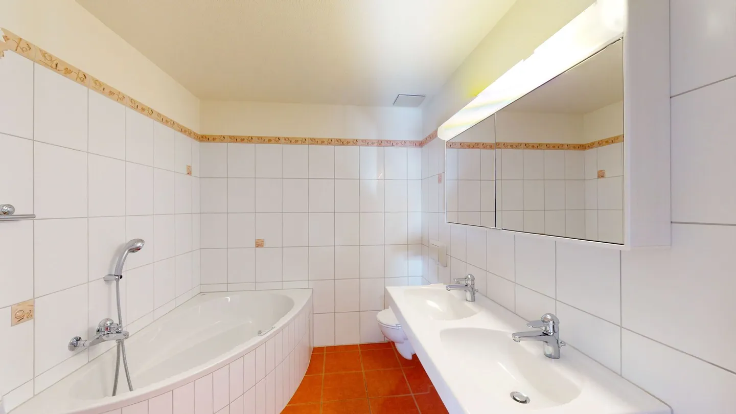 Living in a prestigious location, with a wide view and large terrace - Photo 14 of 18