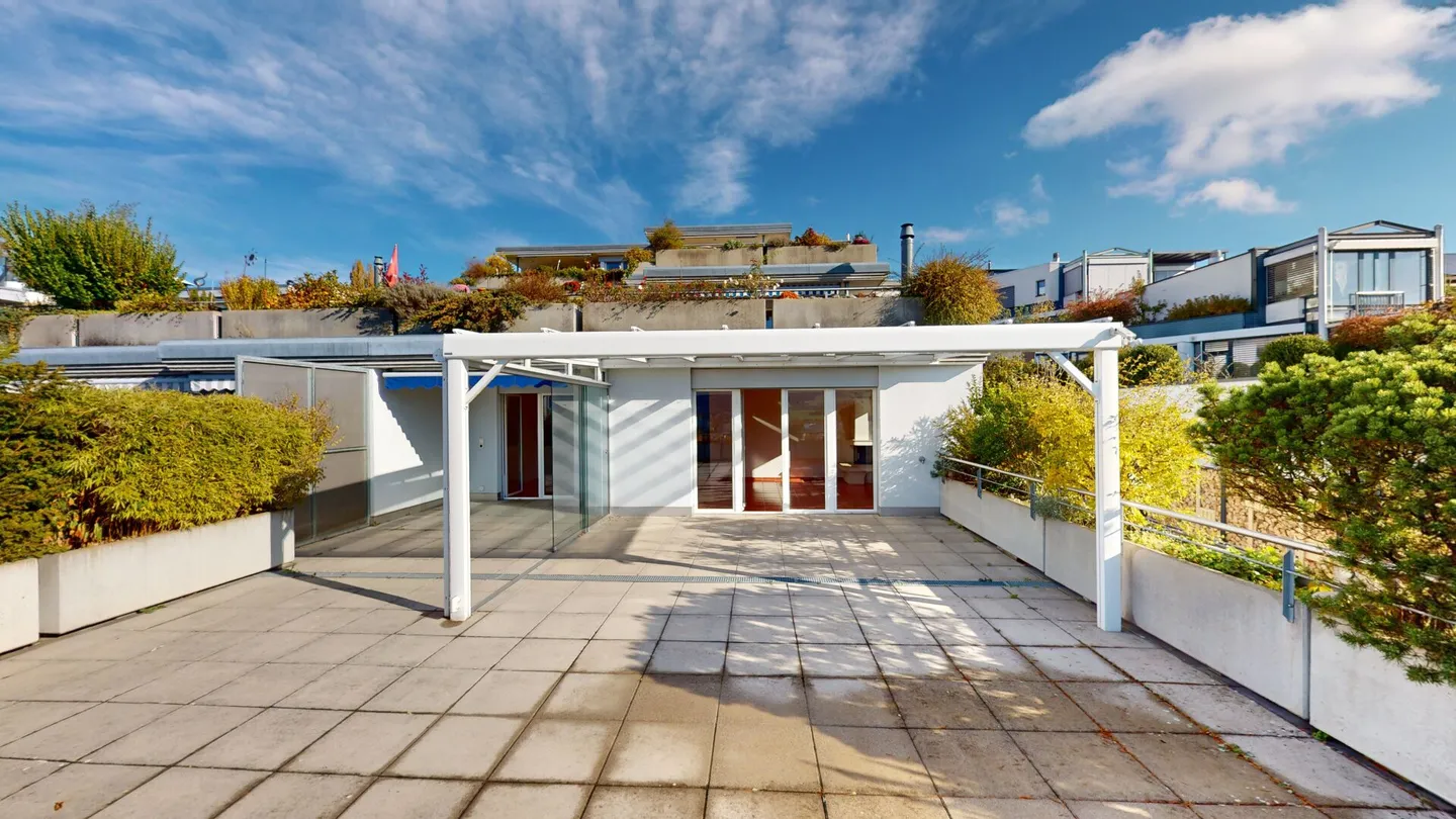 Living in a prestigious location, with a wide view and large terrace - Photo 18 of 18