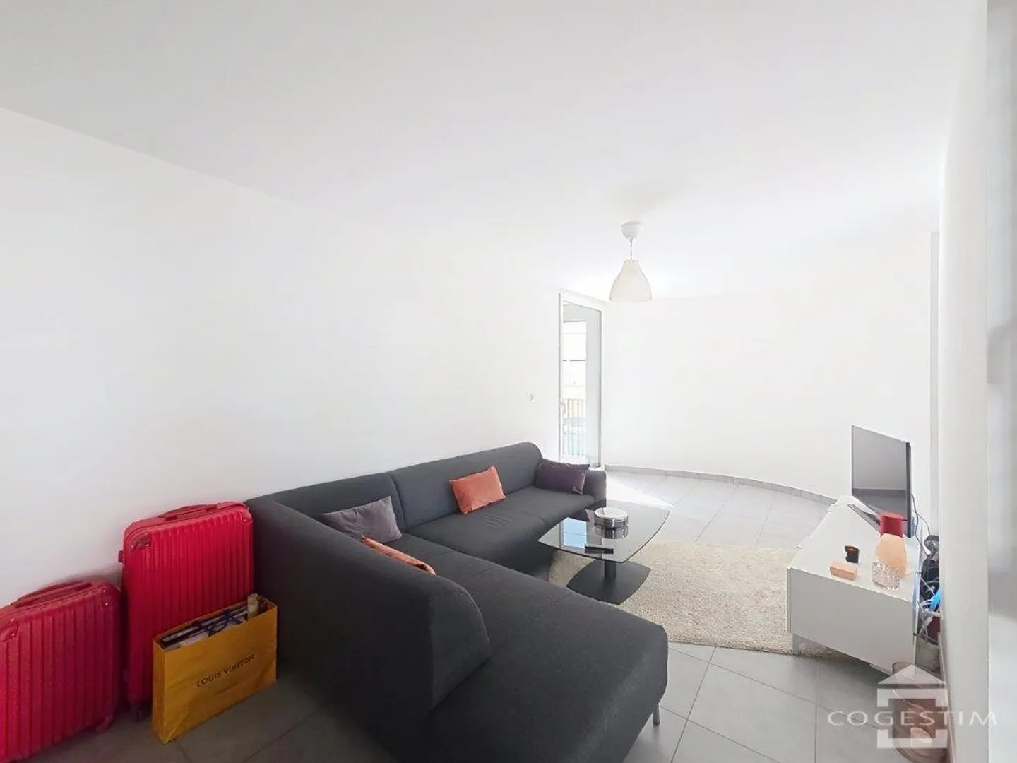 Appartamento 2.5 stanze - Foto 2 di 8