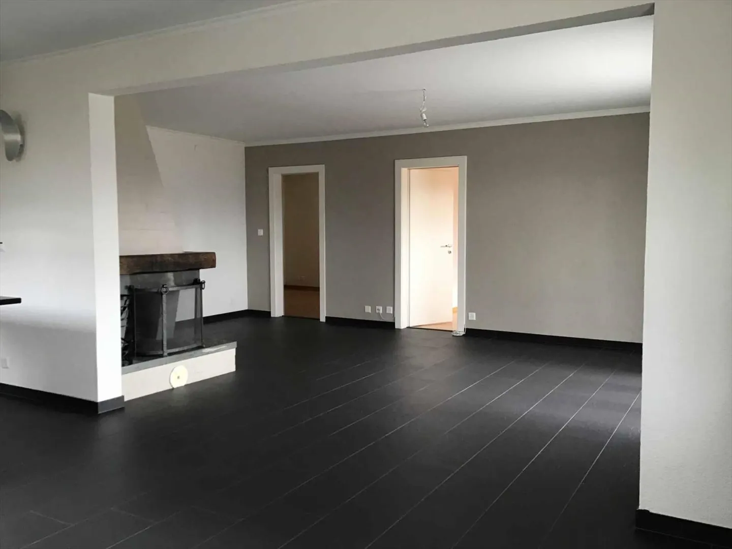 3.5 Room Apartment - Photo 4 of 8