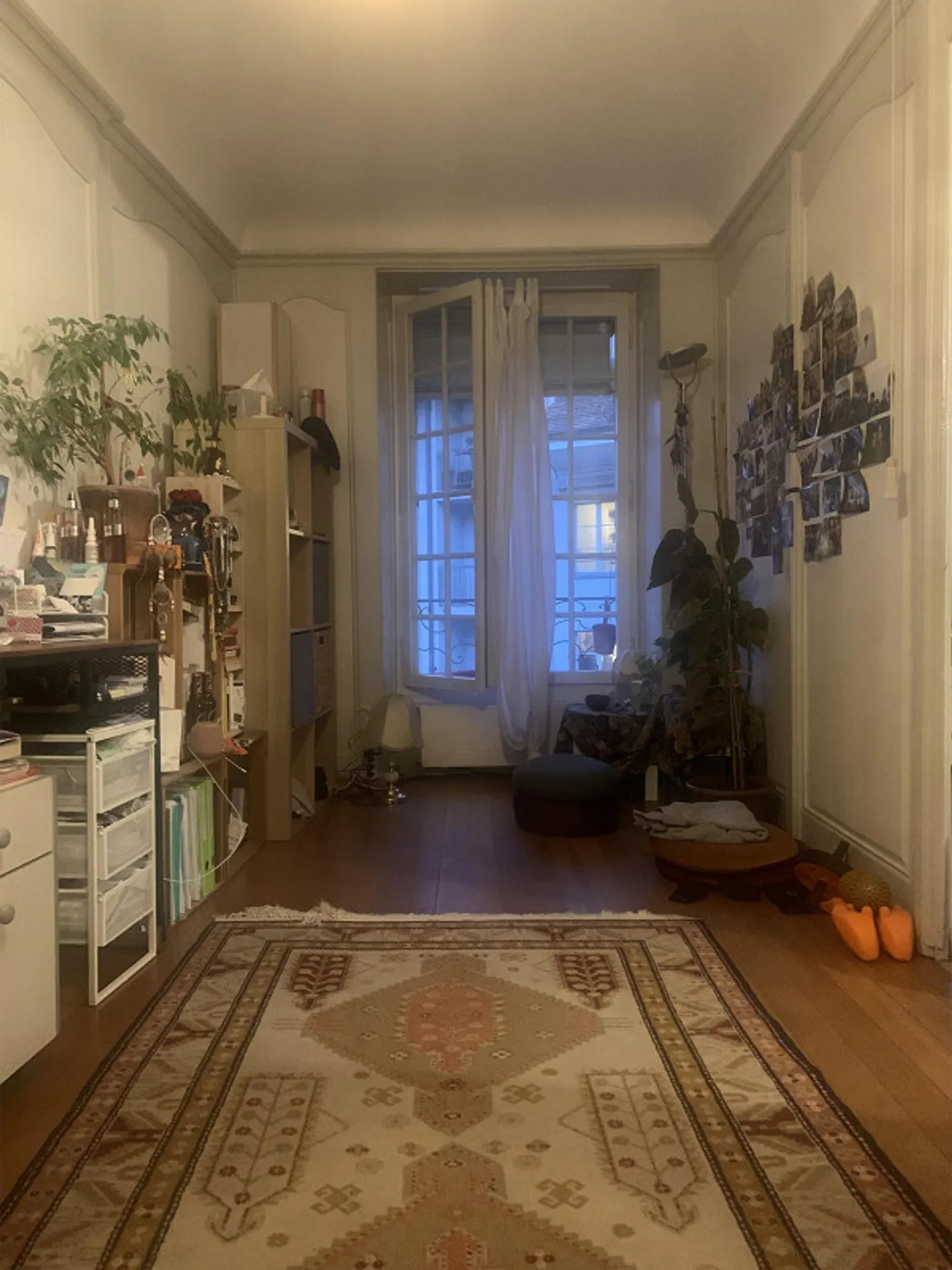 Room in 3.5 - Room - Old Building Apartment - Photo 2 of 5