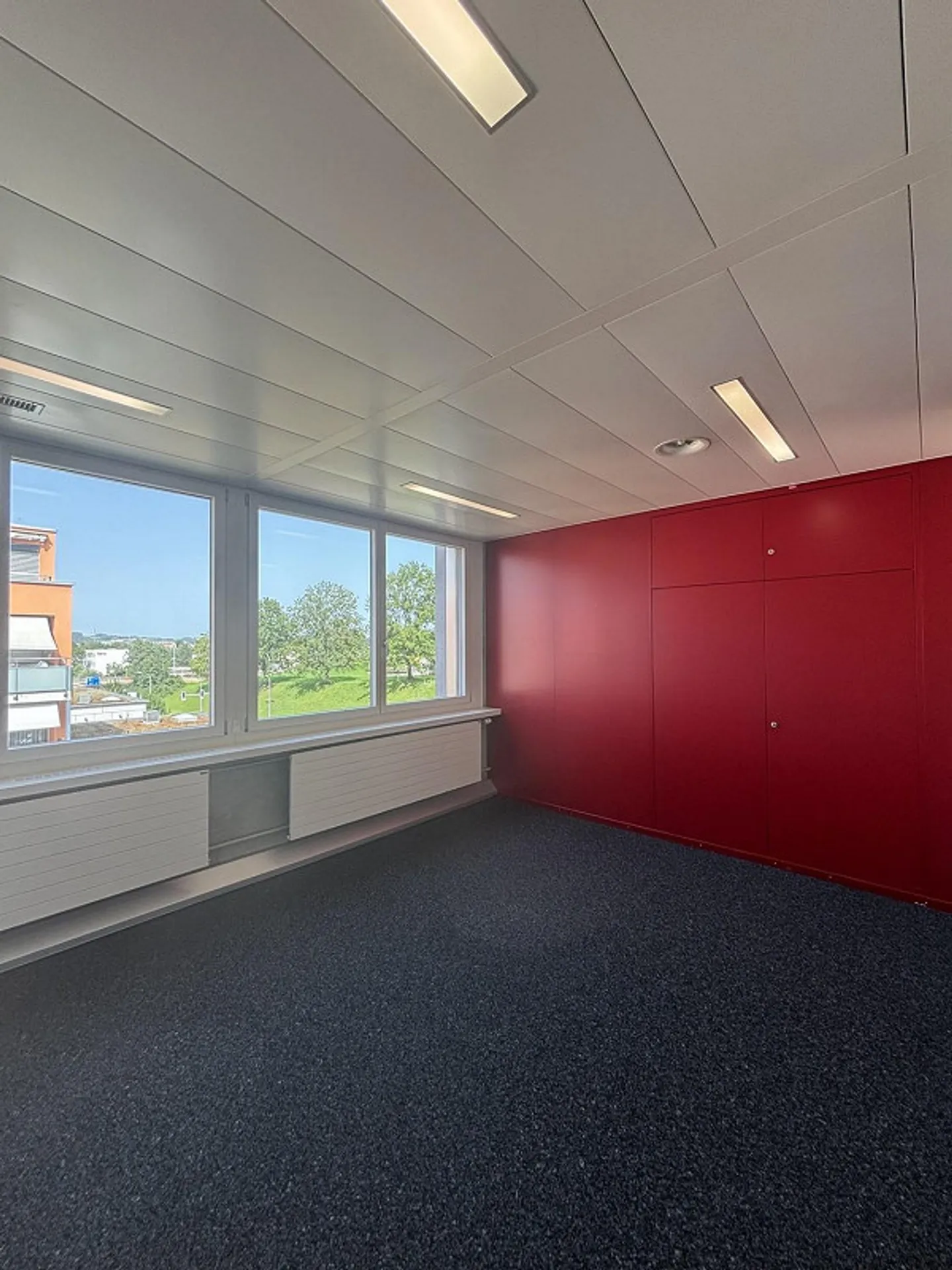 Espace de bureau moderne avec un excellent accès 384,2 m² au standard Minergie® - Photo 10 sur 13