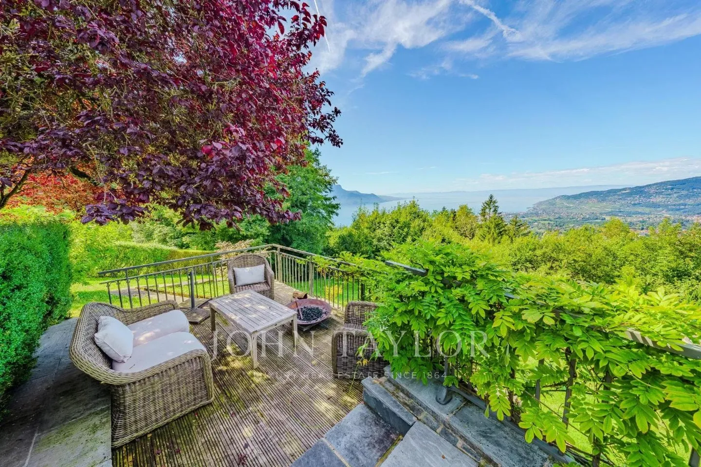 Villa Charmante avec Vue Époustouflante - Photo 4 sur 13