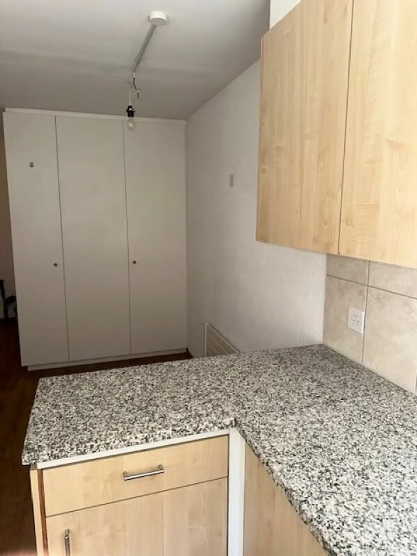 Helle 3-Zimmer-Wohnung mit Balkon - Foto 6 von 14