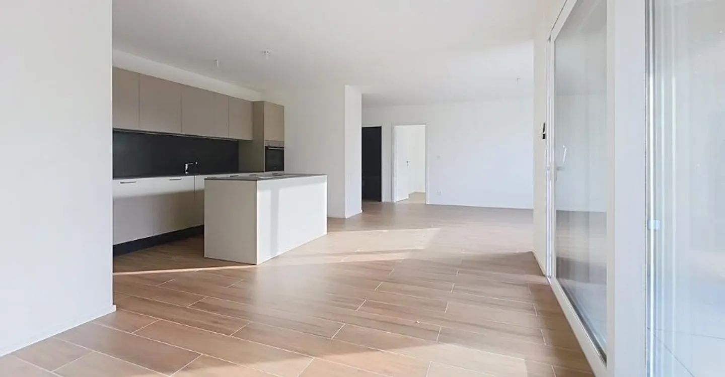 Nouvel Appartement avec Grand Balcon - Photo 2 sur 13