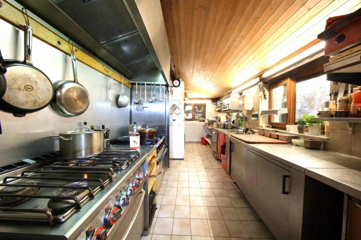 GORDEVIO - Beautiful Ticinese Grotto - Photo 6 of 12