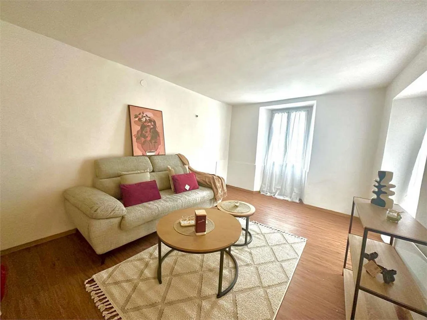In der Nähe von Bellinzona - Cresciano: Wunderschöne 3.5 Zimmer renoviert - Foto 1 von 9