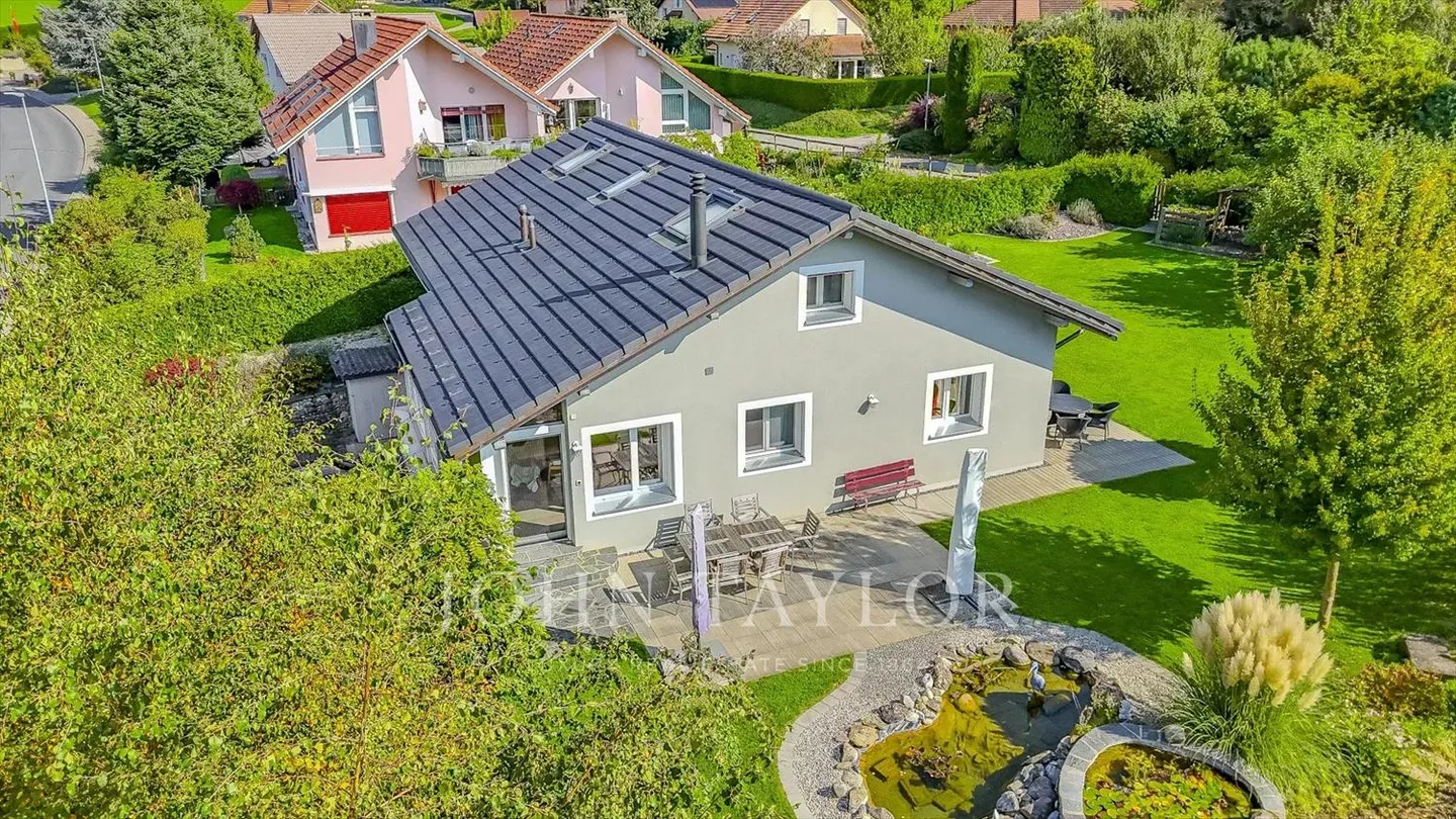 Villa 6.5 stanze - Foto 1 di 13