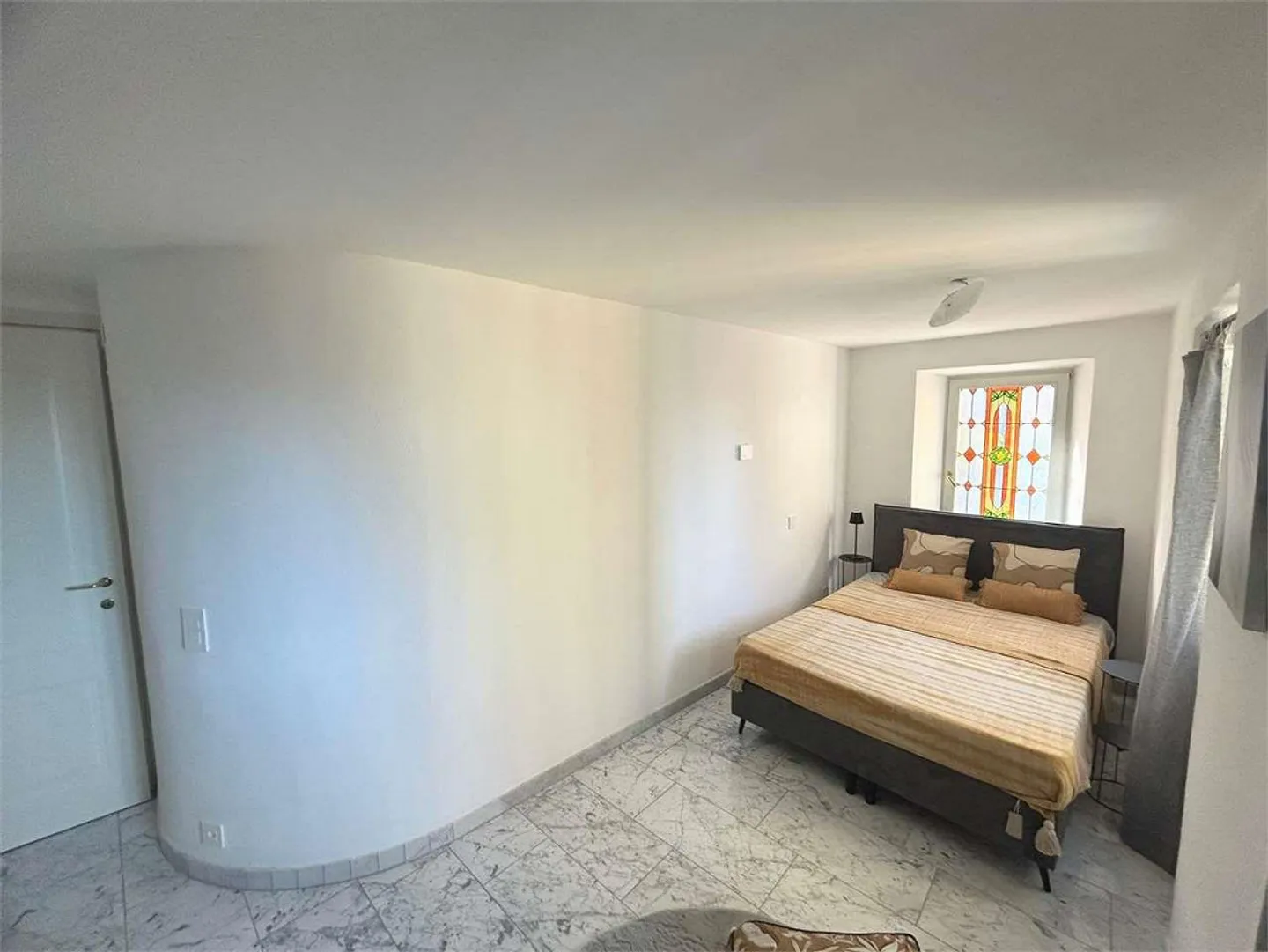Aldesago, ottimo 2,5 ARREDATO,  con balcone - Foto 3 di 8