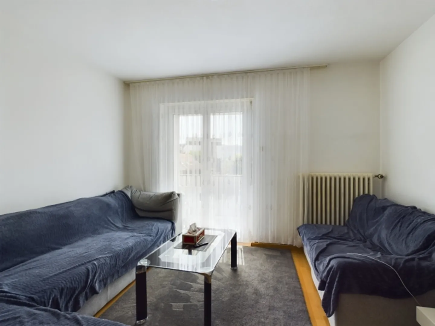 Residential building for sale - Photo 2 of 9