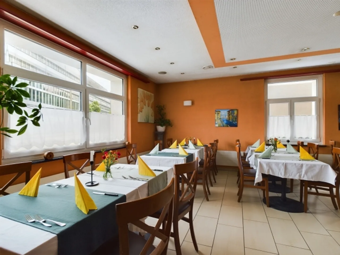 Residential building for sale - Photo 3 of 9