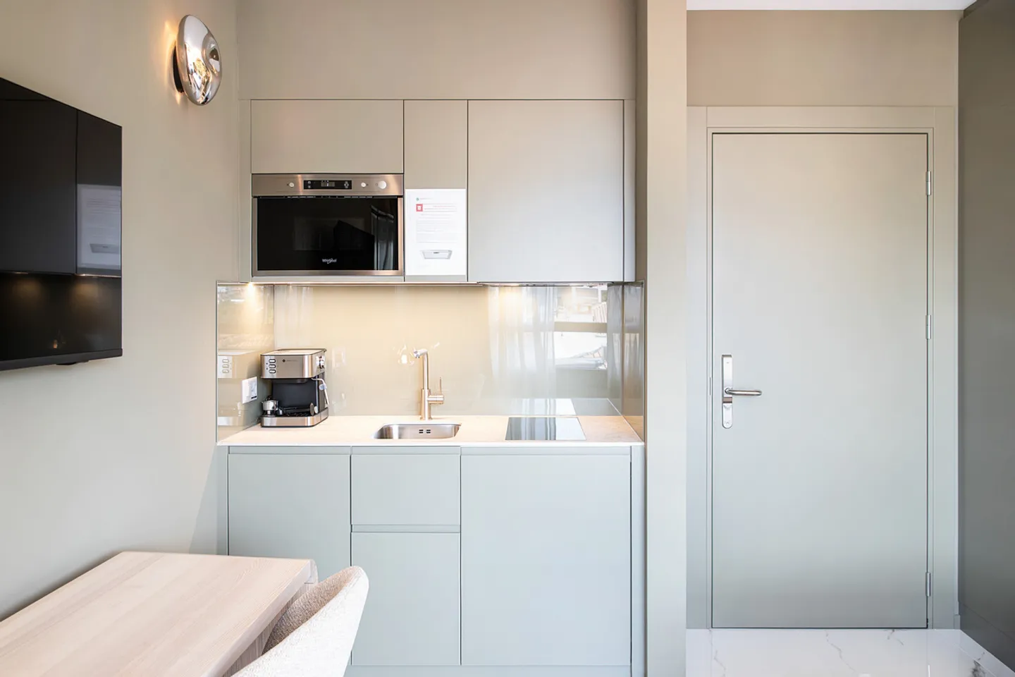 Cozy Studio with Private Bath - Photo 3 of 4