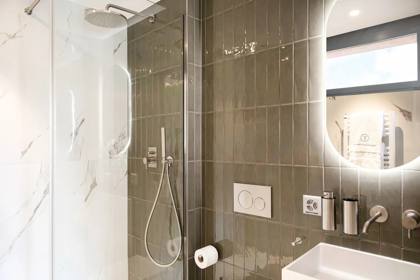Cozy Studio with Private Bath - Photo 4 of 4