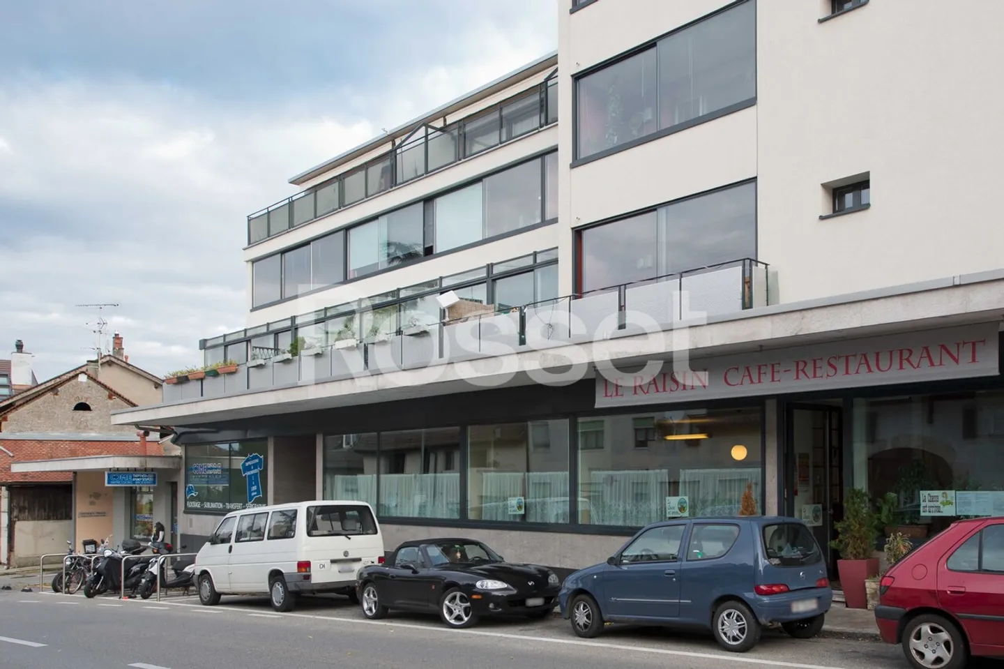 Arcade / Offices of approximately 38 m² on the ground floor - Photo 2 of 2