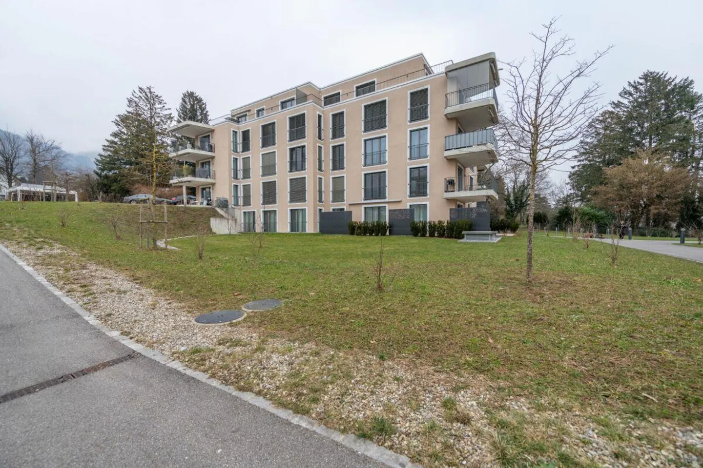 Ampio appartamento giardino di 171 m² - Vivere moderno con stile e comfort - Foto 2 di 20