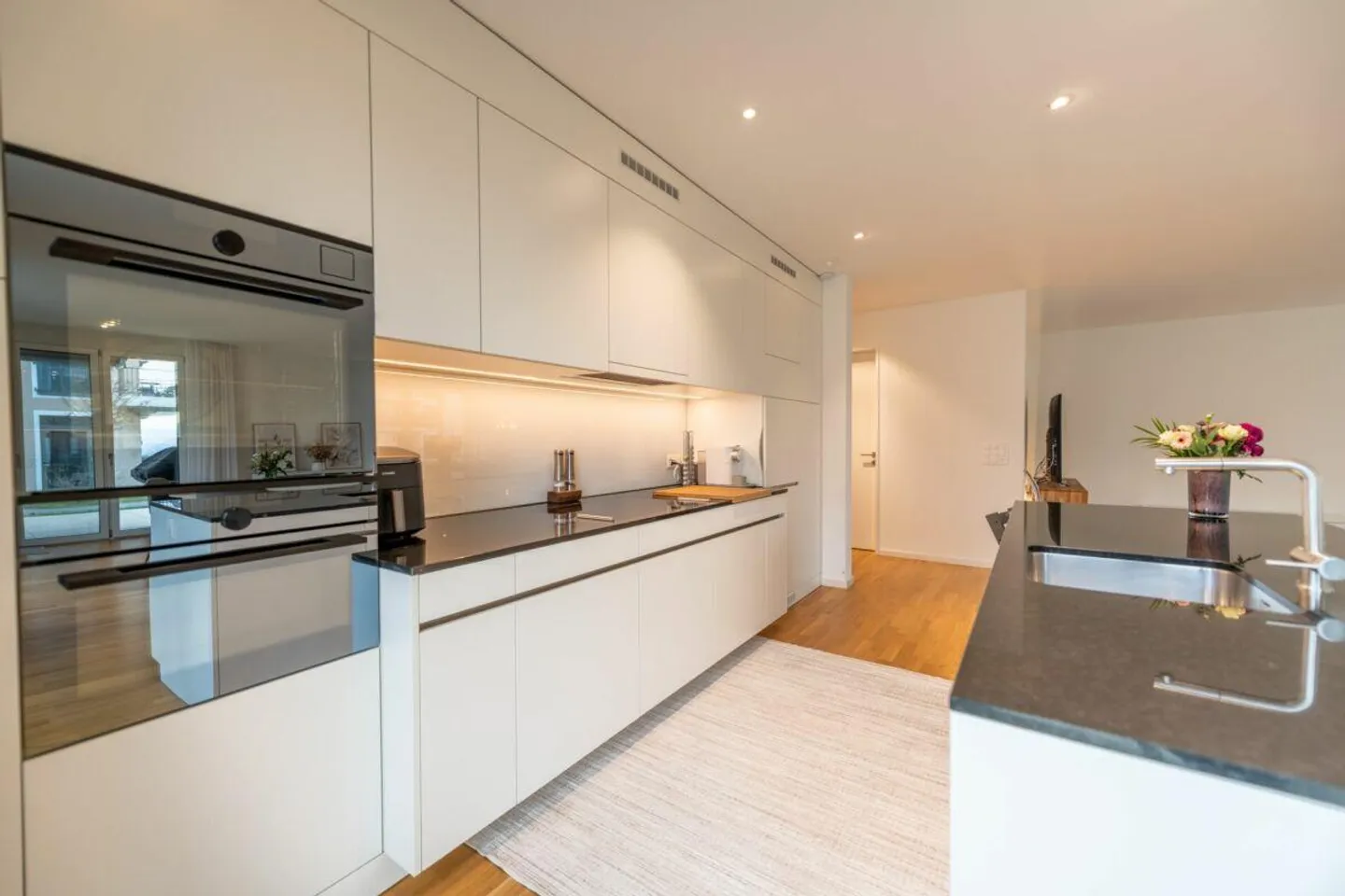 Ampio appartamento giardino di 171 m² - Vivere moderno con stile e comfort - Foto 3 di 20