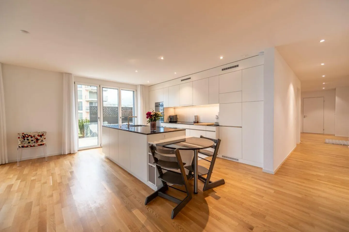 Ampio appartamento giardino di 171 m² - Vivere moderno con stile e comfort - Foto 1 di 20