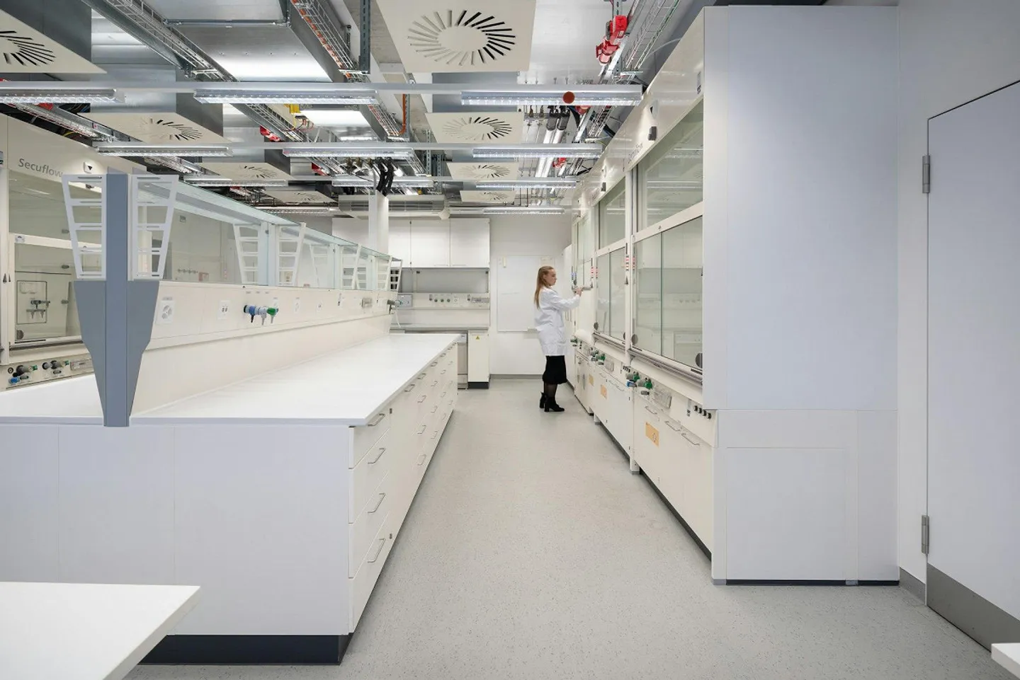 SONUVO - HUB UFFICIO & SCIENZE DELLA VITA ALLSCHWIL - Foto 6 di 12