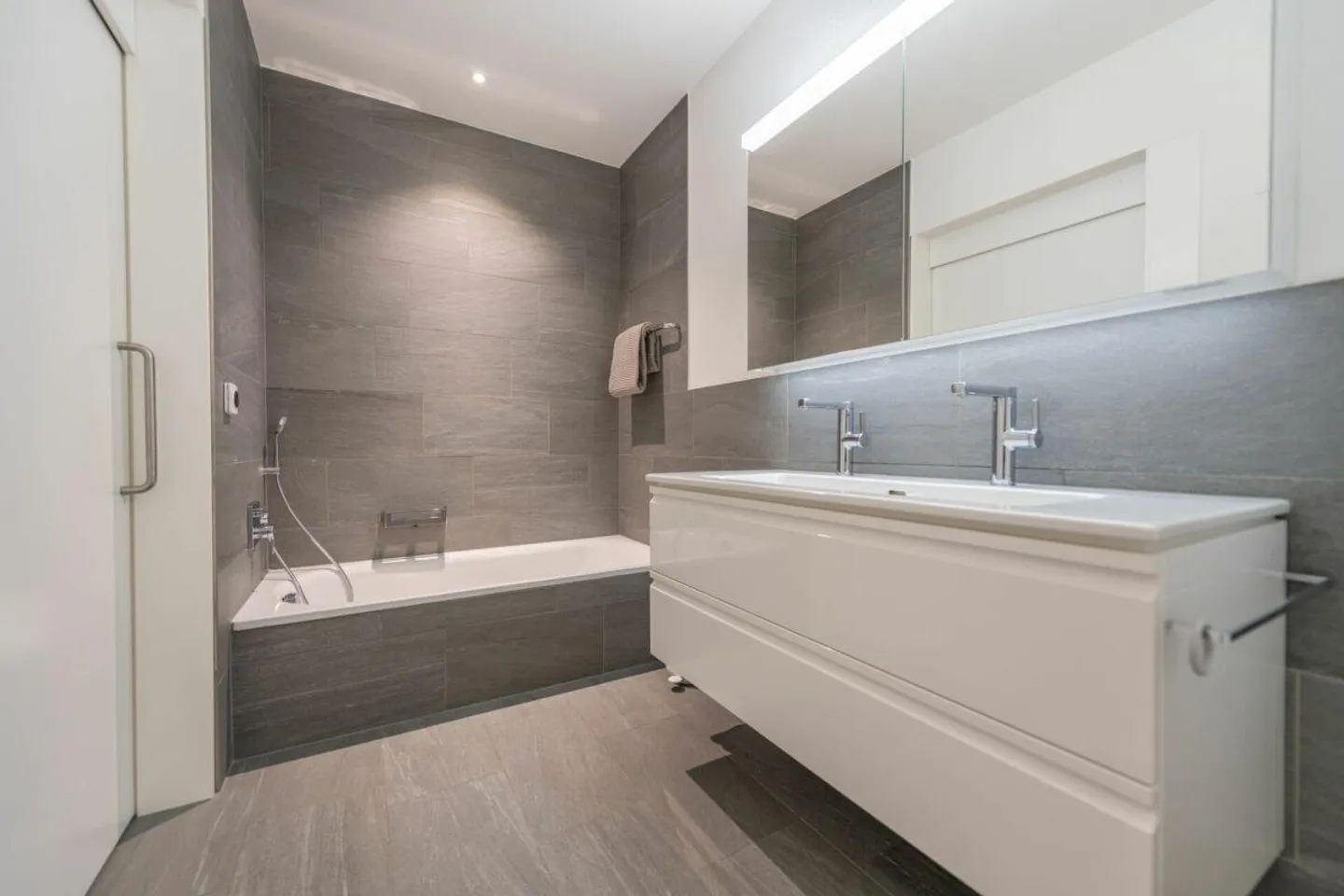Ampio appartamento giardino di 171 m² - Vivere moderno con stile e comfort - Foto 14 di 20
