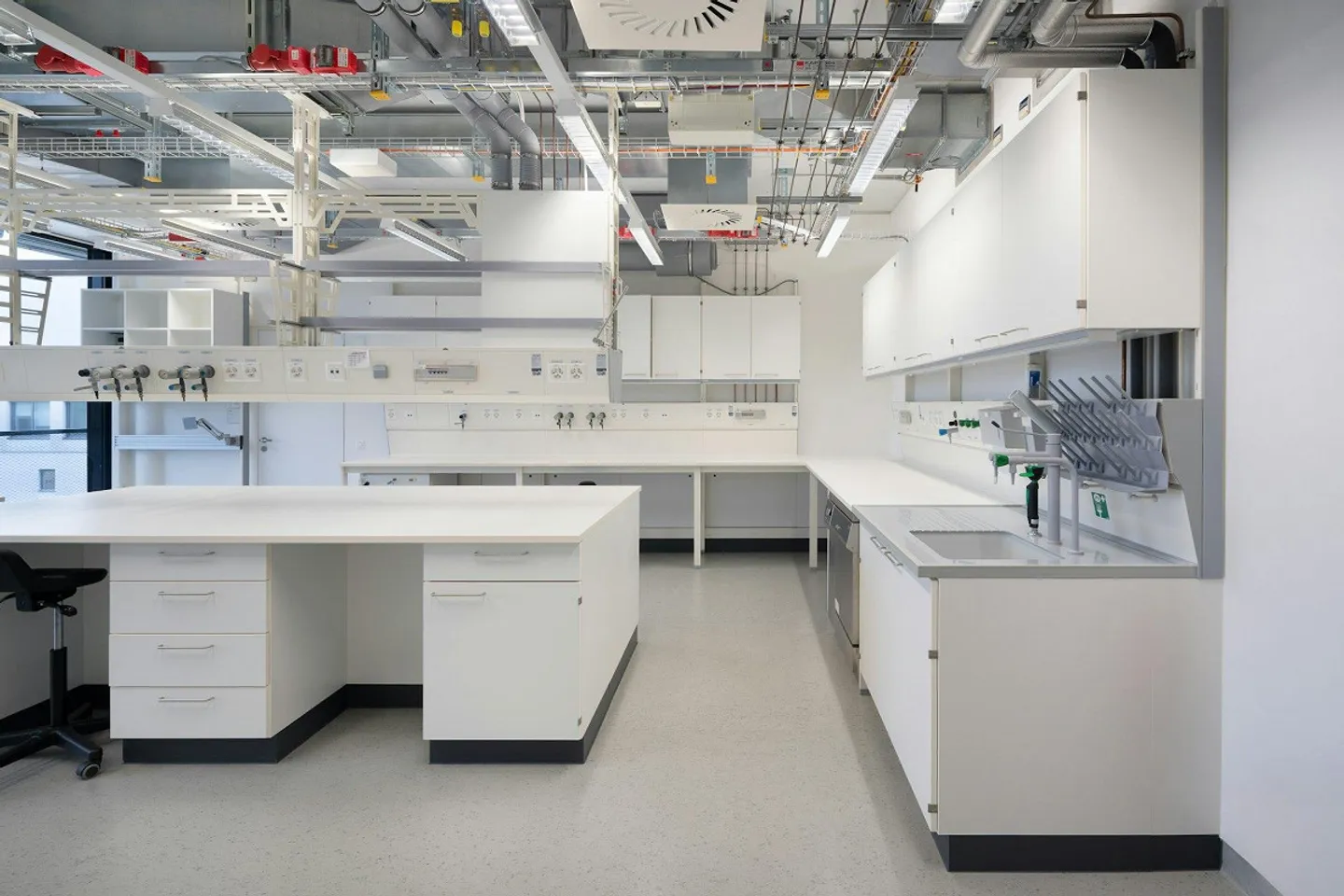 SONUVO - HUB UFFICIO & SCIENZE DELLA VITA ALLSCHWIL - Foto 11 di 12