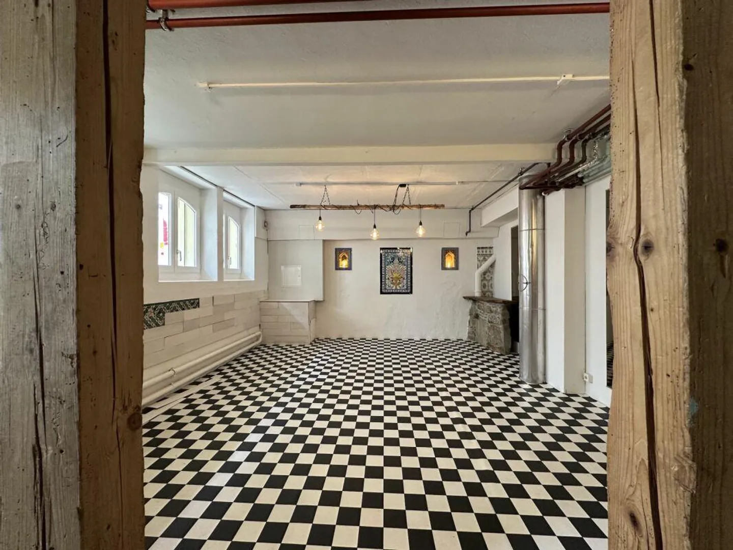 Mitten im Dorfzentrum finden Ihre kreativen Ideen Raum - Foto 4 di 12