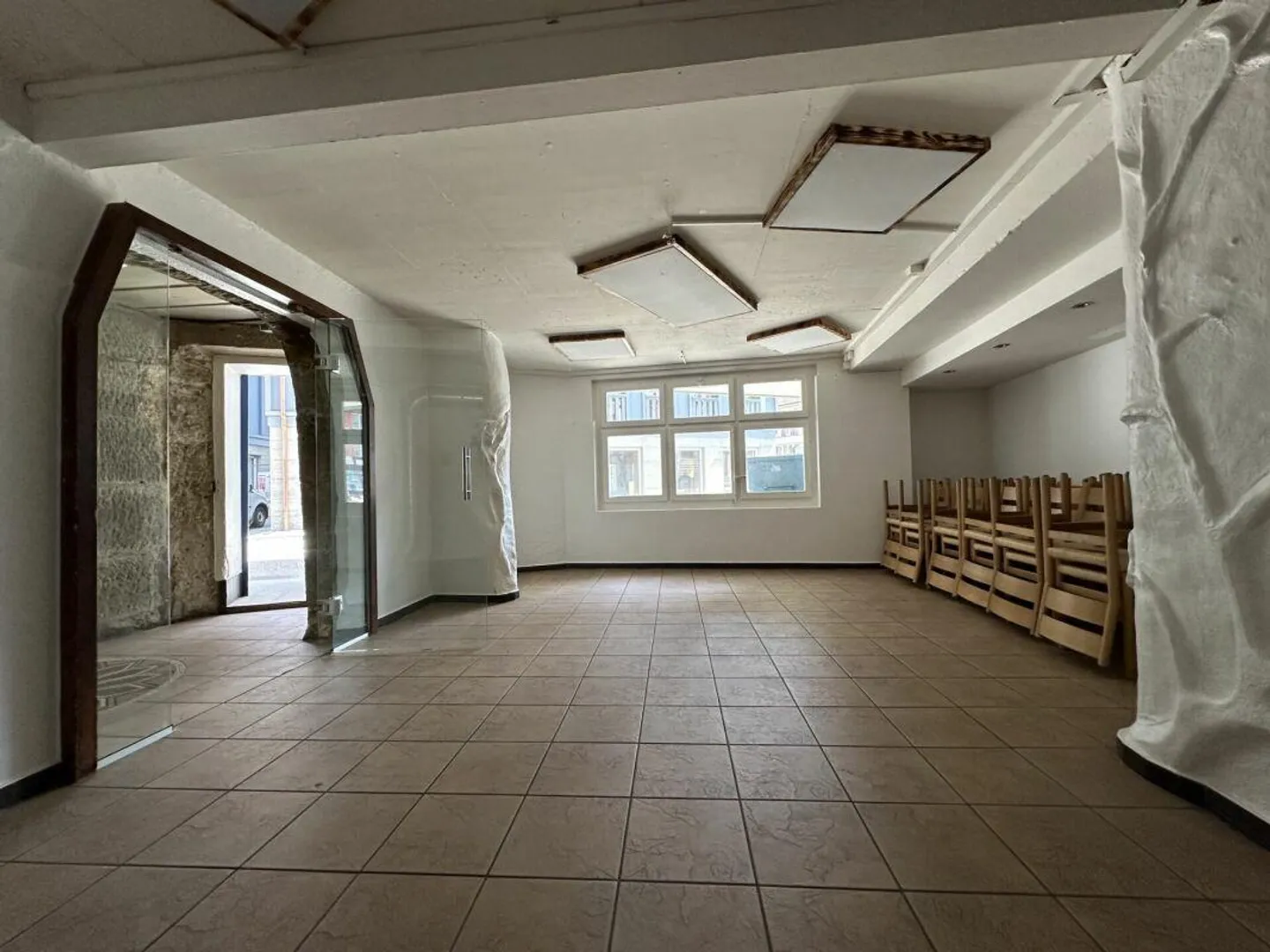 Mitten im Dorfzentrum finden Ihre kreativen Ideen Raum - Foto 10 di 12