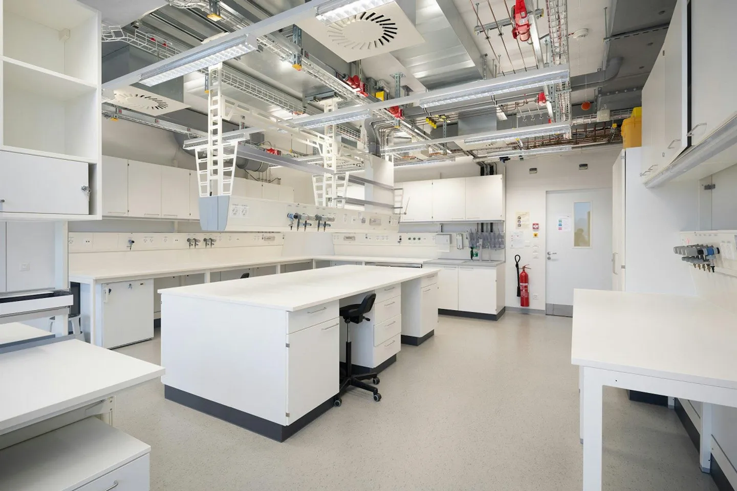 SONUVO - HUB UFFICIO & SCIENZE DELLA VITA ALLSCHWIL - Foto 12 di 12
