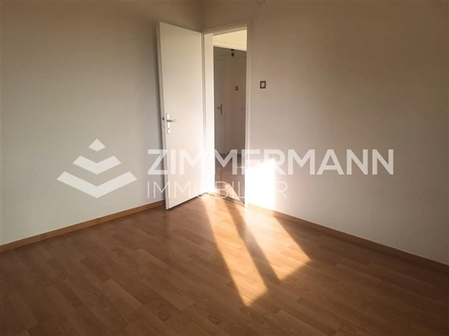 Apartment,2,42 - Photo 4 of 8