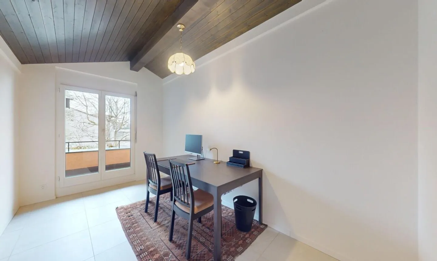 Appartement en duplex de 4,5 pièces avec chambre supplémentaire et vue partielle sur le lac - Photo 10 sur 13