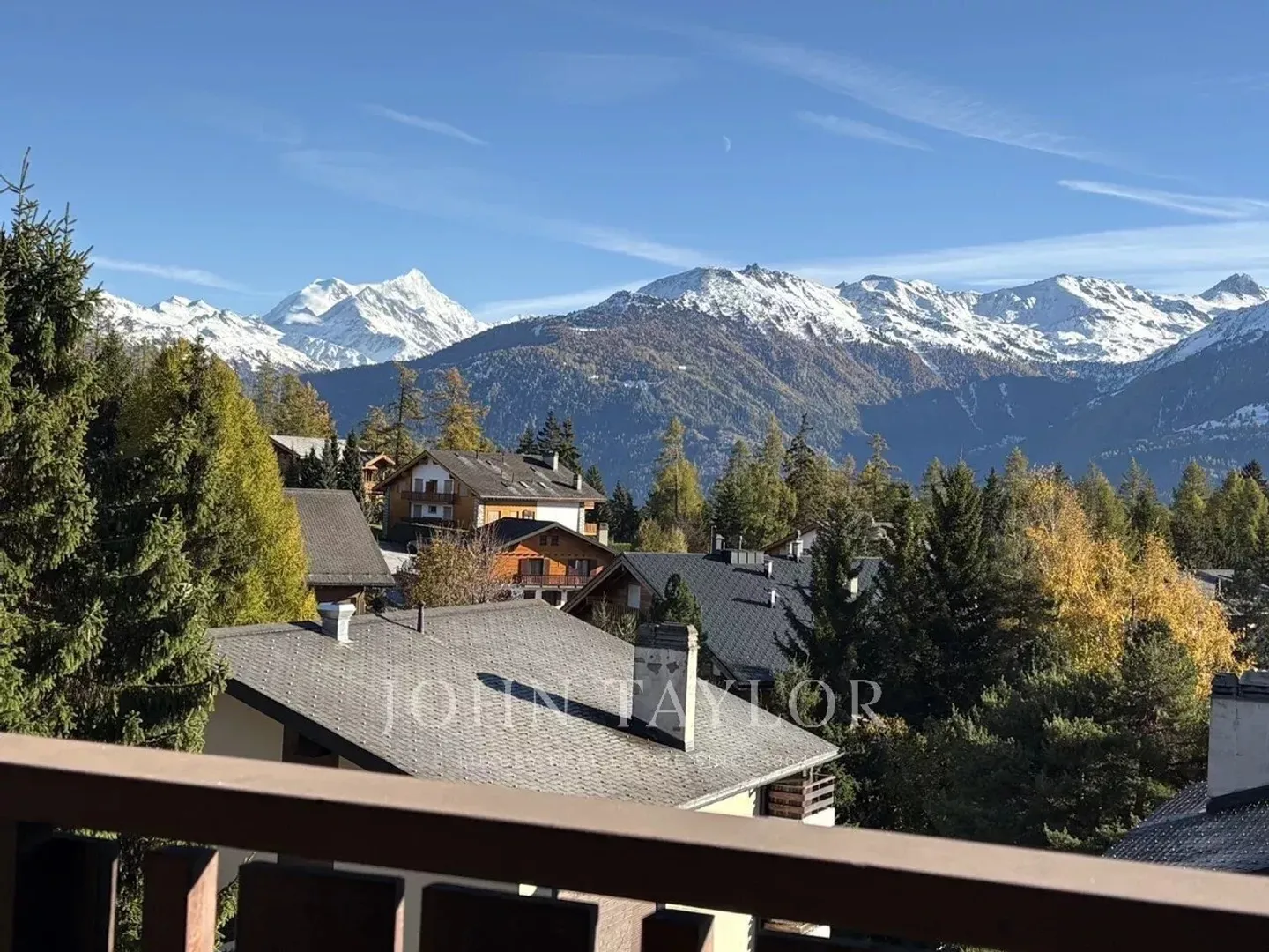 Chalet con vista e grande potenziale - Crans-Montana - Foto 13 di 13