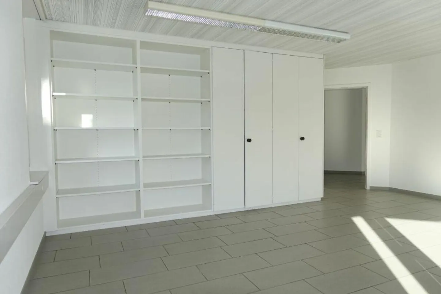 Vielseitige Gewerberäumlichkeiten - Foto 13 von 30